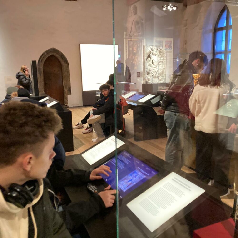 WhatsApp Image 2025-12-09 at 06.50.51 (2)