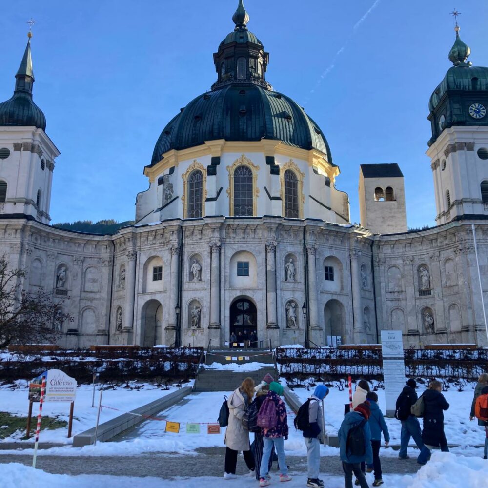 WhatsApp Image 2025-12-10 at 11.37.03 (7)